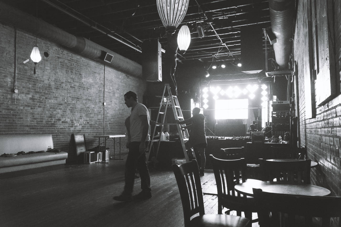 Setting up for Fireline #3 at Prophet Bar